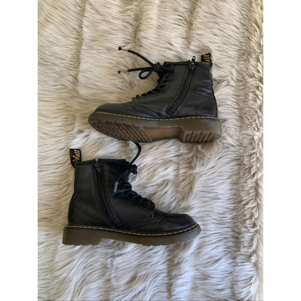 Dr. MARTENS 1460 J BLACK BOOTS Little Girl Size 2